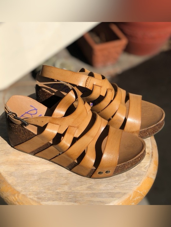 Blowfish Shoes - Blowfish Tan Strappy Cork-Effect Wedge Sandals